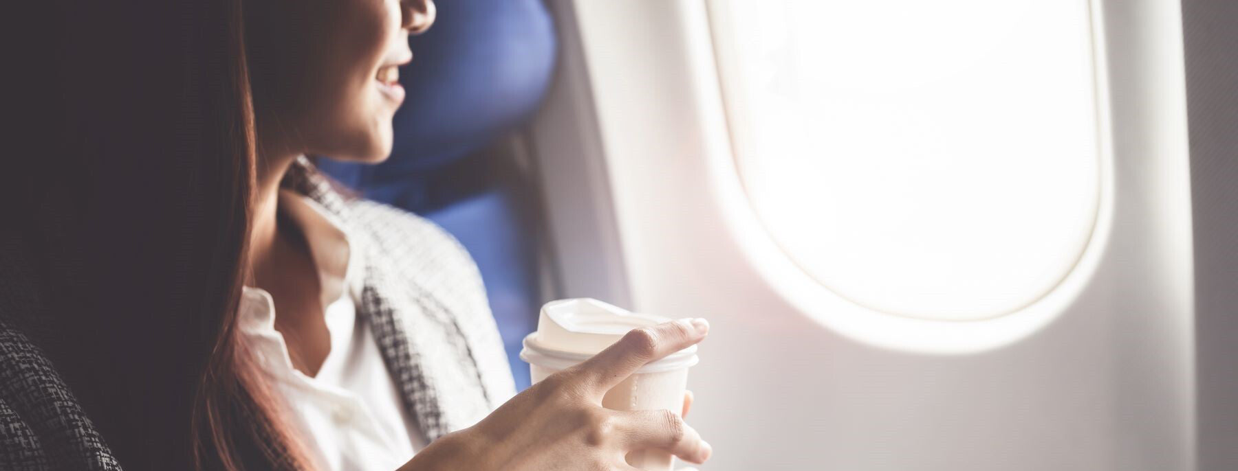 5 Ways to Pamper Yourself While Flying